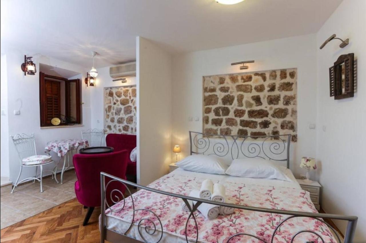 Figura Suites دوبروفينك المظهر الخارجي الصورة